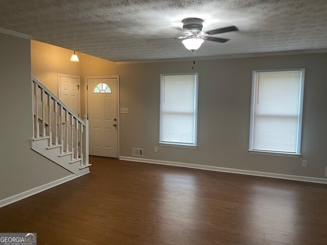 Building Photo - 60 Sentry Oak Ct