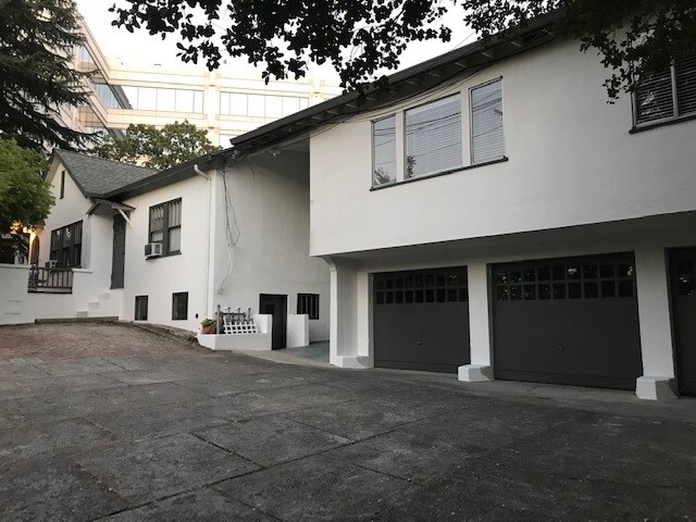 Garage view - 1833 Bonanza St