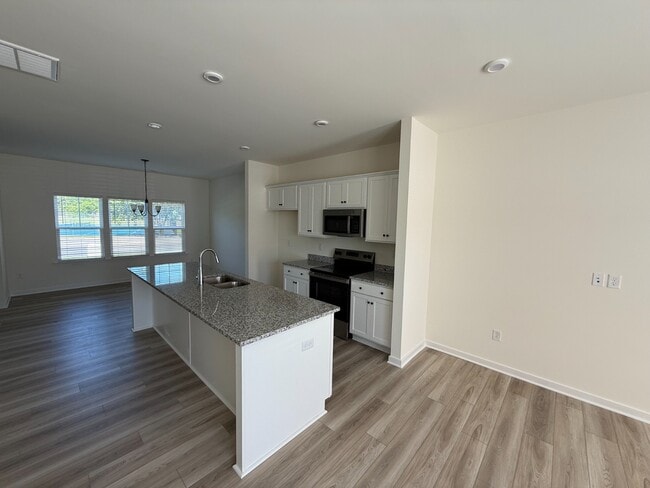 Foto del edificio - 3413 Hopkins Rd