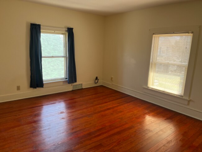 Foto del edificio - 1407 Columbia Ave