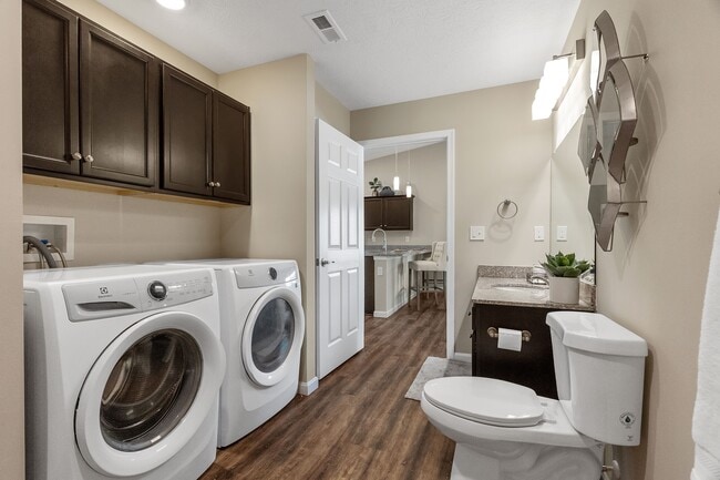 Building Photo - Redwood Reynoldsburg