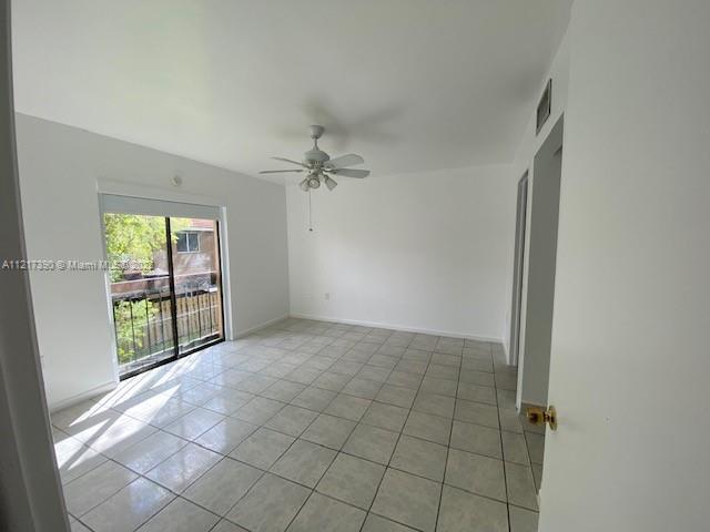 Foto del edificio - 6745 SW 132nd Ave