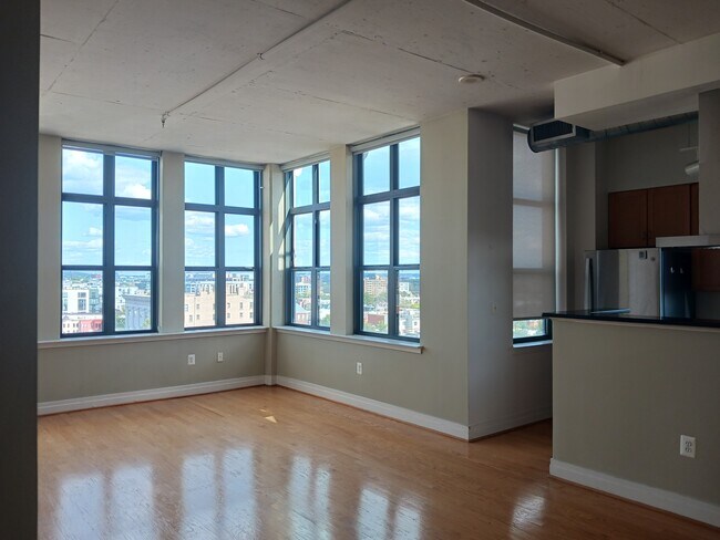 Building Photo - 2020 12th St NW