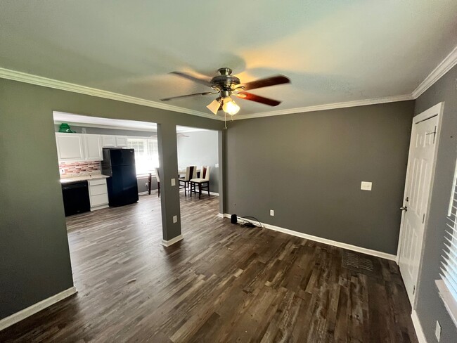 Foto del edificio - 1308 Carroll Heights Rd