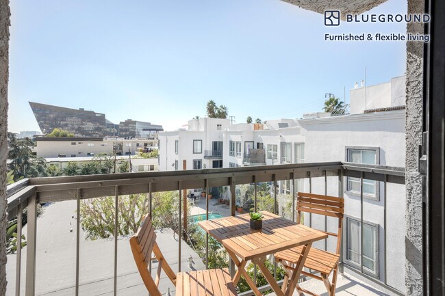 Foto del edificio - 930 Palm Ave