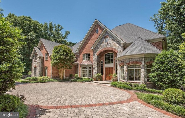 Foto del edificio - 7841 Montvale Way