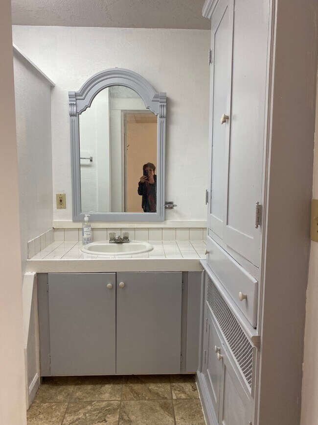 Foto del edificio - 4800 Oak St