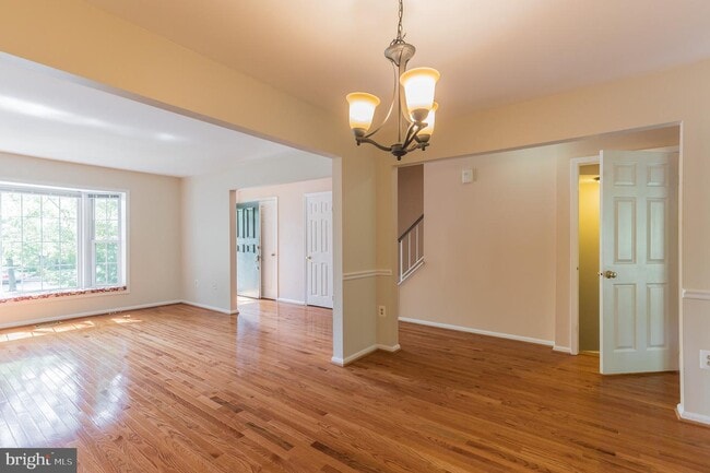 Building Photo - 7512 Amesbury Ct