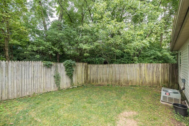 Building Photo - 1034 Marshall Park Dr