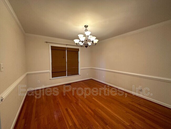 Foto del edificio - 110 Beatrice Dr