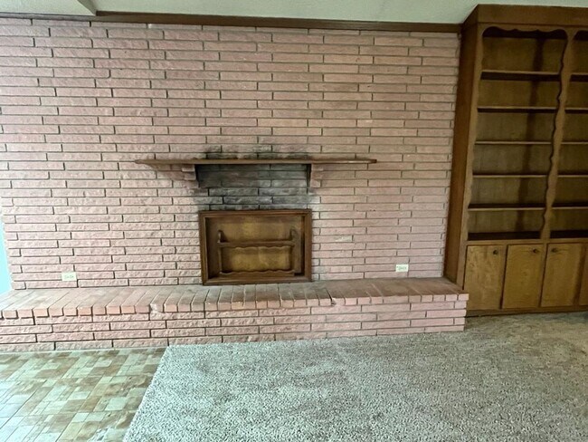 Foto del edificio - Large 3 Bedroom Single Family House for re...