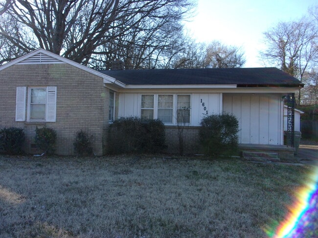 Photo - 1601 Haywood Ave House