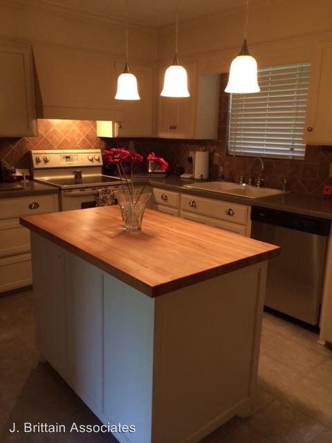 Foto del edificio - 4 br, 2 bath House - 115 Azalea Street