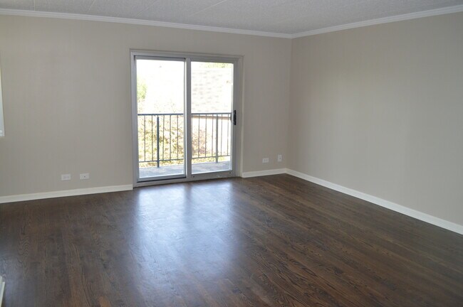 Foto del edificio - 3219 W Parkway Dr