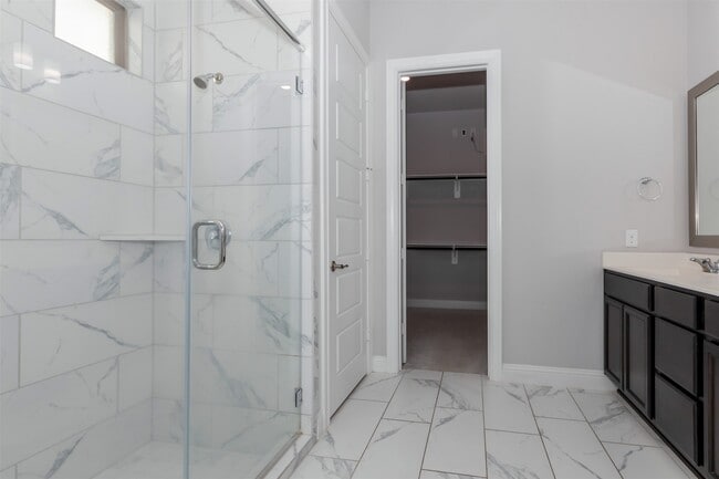 Building Photo - 2023 Village Orchard Ln