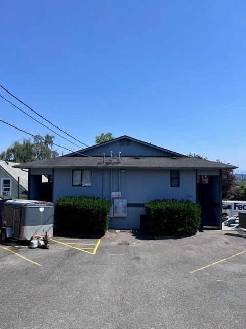 Building Photo - 3322 Lombard Ave