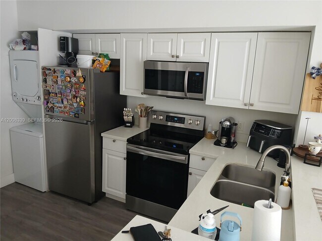 Foto del edificio - 5085 NW 7th St