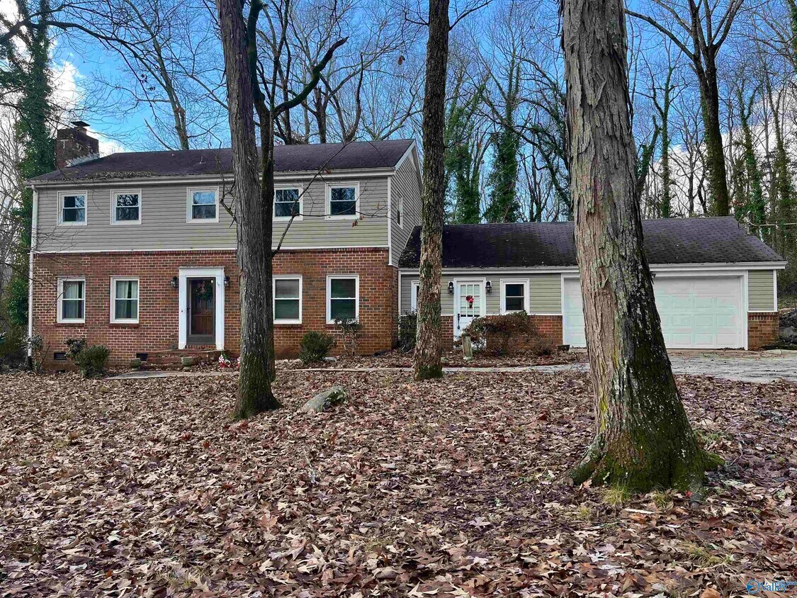 10106 Bluff Dr SE, Huntsville, AL 35803 House for Rent in Huntsville