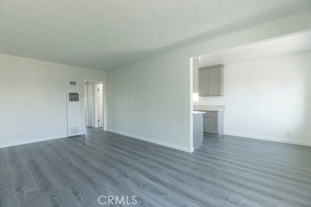 Building Photo - 12415 Dunrobin Ave