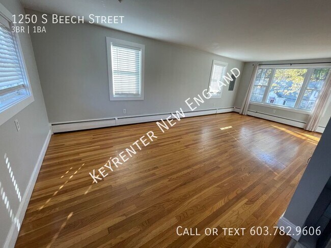 Building Photo - Beautiful 3 Bedroom Home for Immediate Mov...