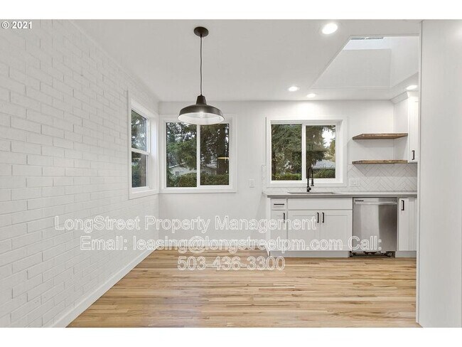 Foto del edificio - 6014 SE Insley St