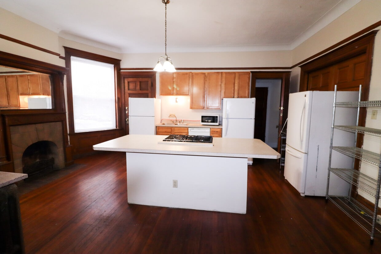 Foto principal - 2705 Eden Ave