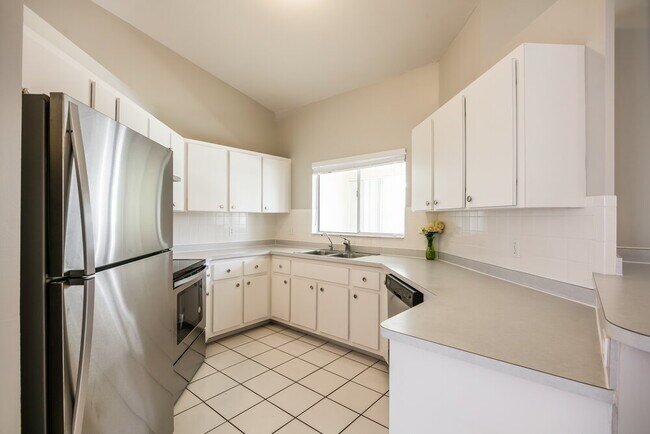 Building Photo - 2207 SW 12th Pl