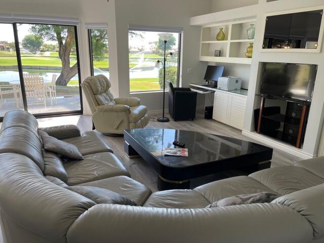 Foto del edificio - 54332 Inverness Way