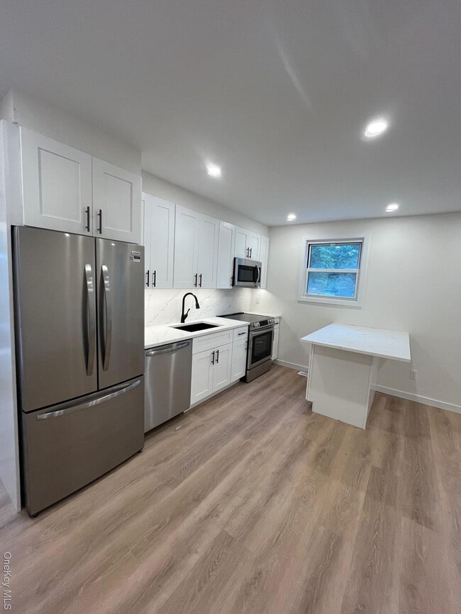 Building Photo - 12 Backman Ave