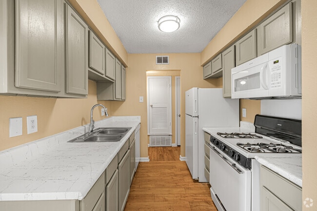 2BR, 2BR- 956 SF - Runnymede Apartments
