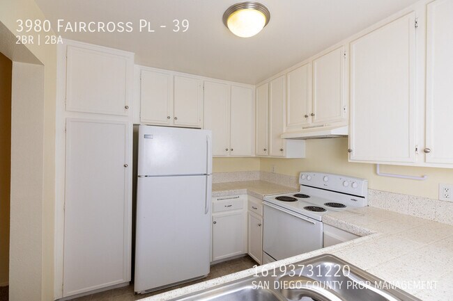 Foto del edificio - 3980 Faircross Pl