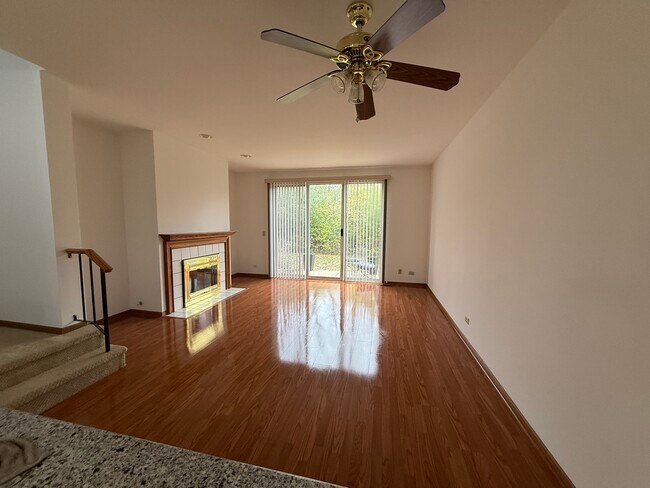 Foto del edificio - 545 Peebles Ct