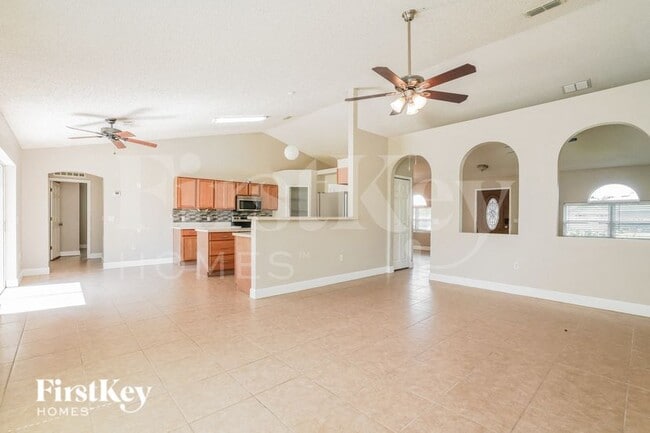 Building Photo - 129 Aurora Ln