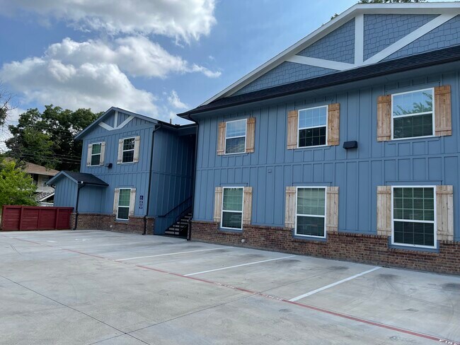 Building Photo - 116 Hann St