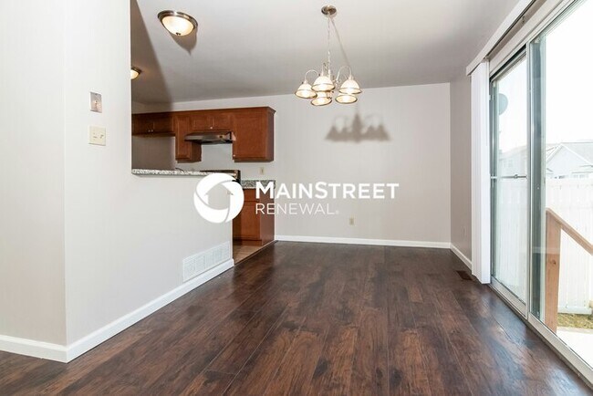 Building Photo - 3 Bedroom Pet-Friendly Home in Florissant,...