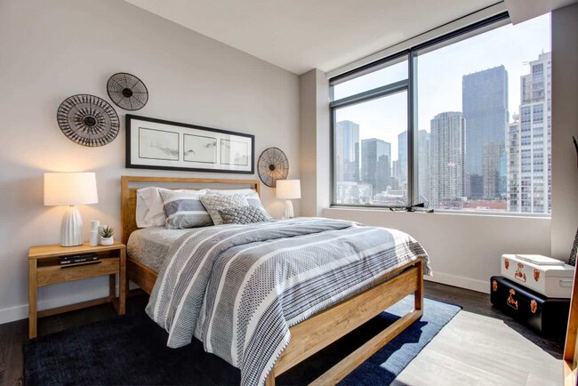 Foto del edificio - 661 N Clark St