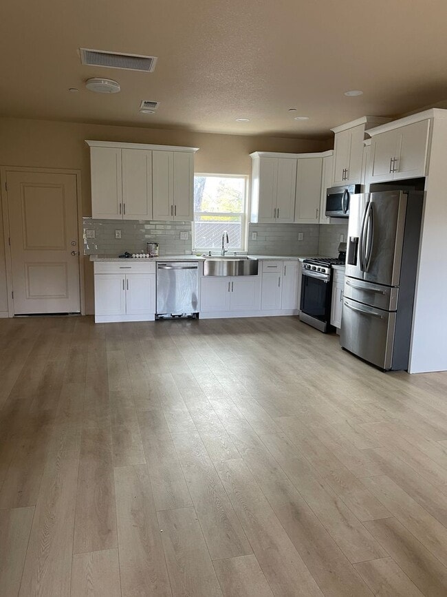 Foto del edificio - PA5526 A&amp;B-Choctaw Housing Group, Inc