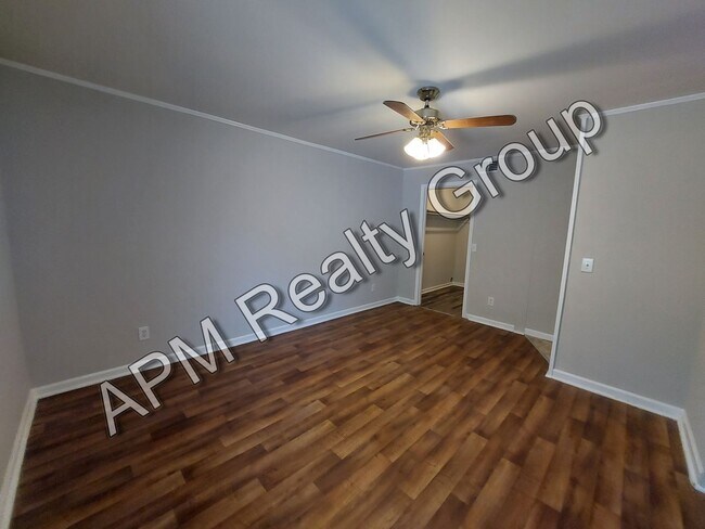 Foto del edificio - One bedroom in quiet Rosewood