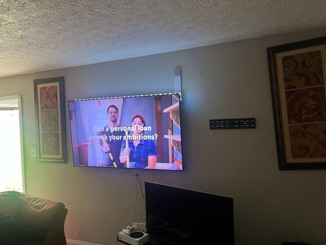 Building Photo - 2167 M.L.K. Jr Dr SW