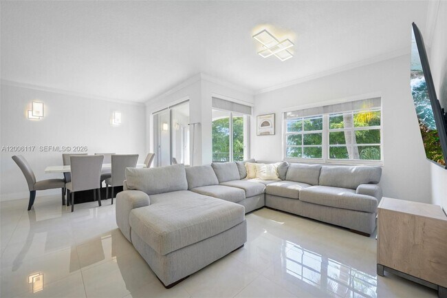 Foto del edificio - 3255 NE 184th St