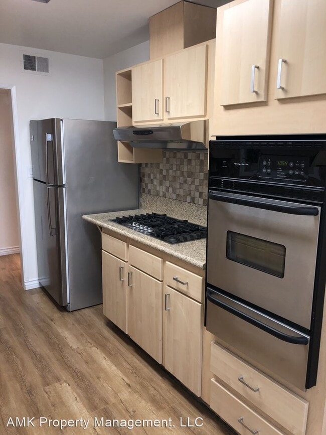 Building Photo - 3 br, 2 bath House - 6201 Mount Adelbert D...