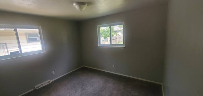 Building Photo - 4595 Lee Rd