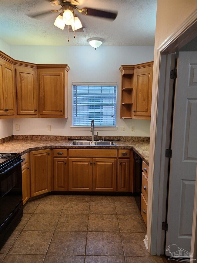 Building Photo - 3671 Quail Run Rd