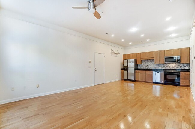 Foto del edificio - (Coming Soon) 1 Bedroom South End Condo!