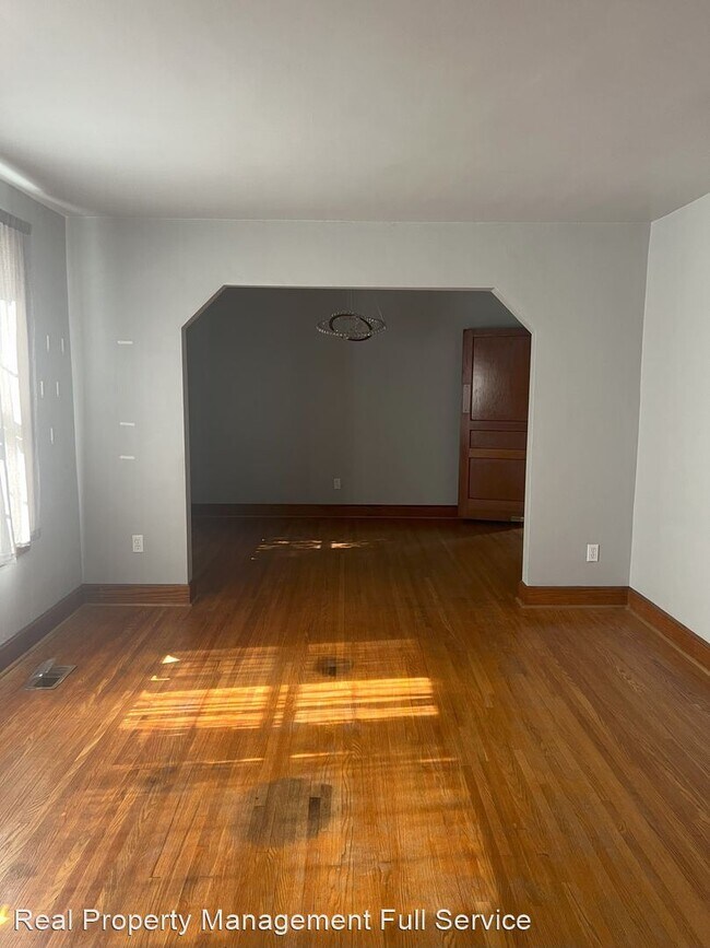 Foto del edificio - 3 br, 1 bath House - 1111 Riverwood Drive