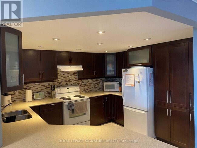 Building Photo - 20 McFarlane Dr