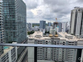 Building Photo - 1000 Brickell Plaza