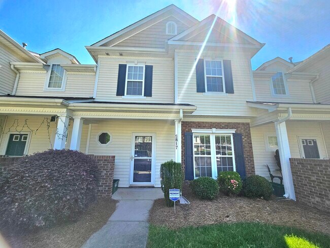 Foto del edificio - 5817 Fox Point Cir