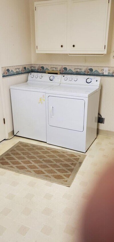 Foto principal - 3 bedroom in Billings MT 59102