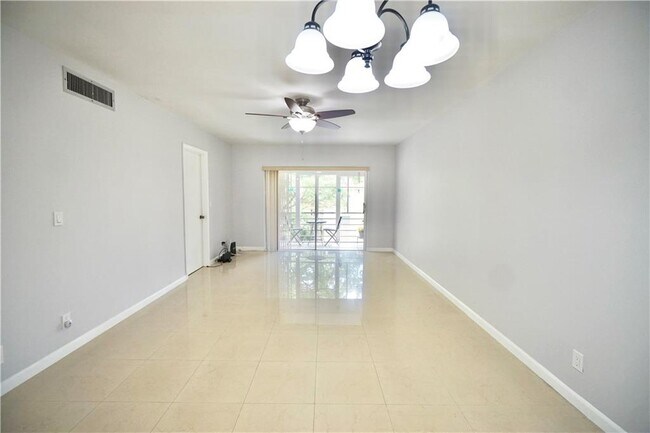 Foto del edificio - 351 Cambridge Rd